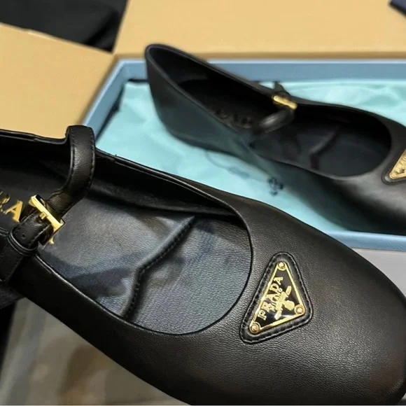 Prada Women's Black Leather Flats with Logo Detail - Picture 5 of 9